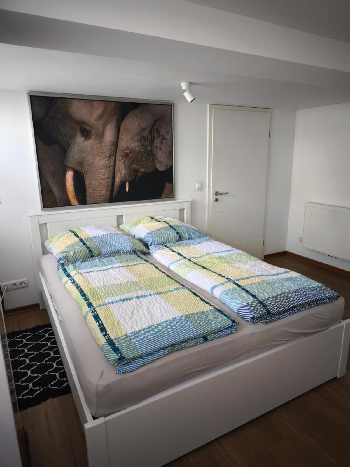Wohnung In Muelheim-Kaerlich Buitenkant foto