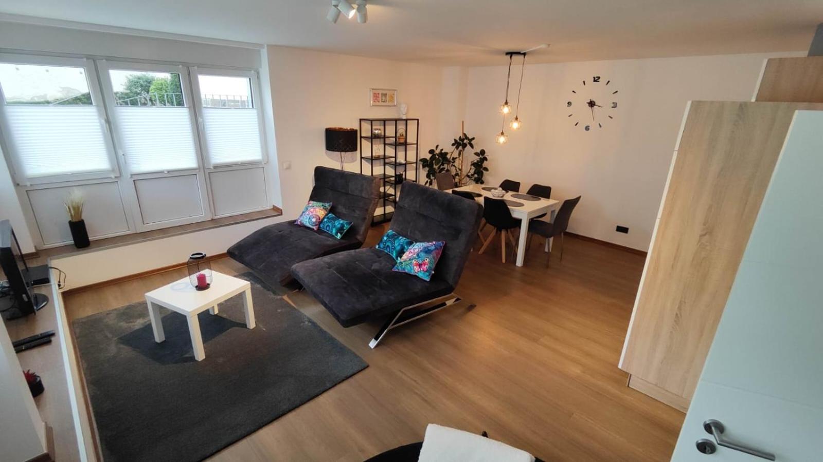 Wohnung In Muelheim-Kaerlich Buitenkant foto